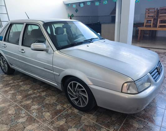 VOLKSWAGEN SANTANA 1.8 MI 8V GASOLINA 4P MANUAL